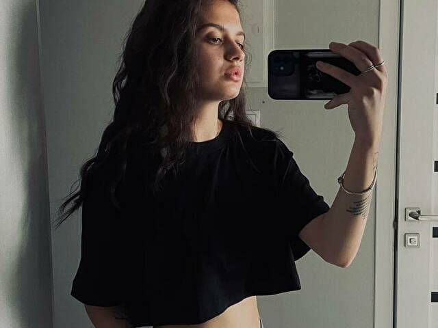 TaliaBlackW