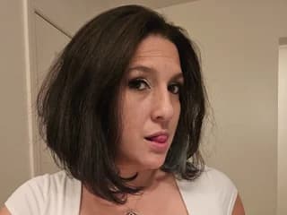 Bi_sexualmilf
