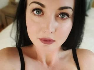 Melissa_Lauren