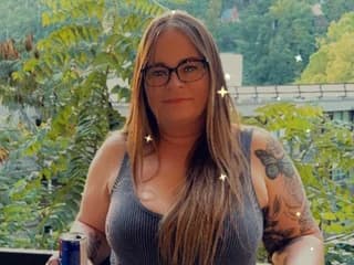 Thickthighsbig
