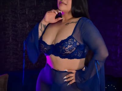 Sweeetcurvyx