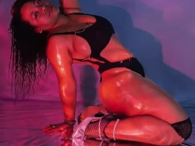 Jade_Roxx