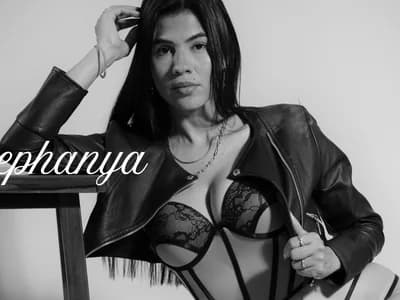 stephanya_