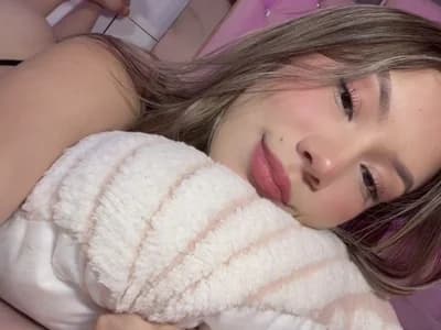sofi_naughty_1