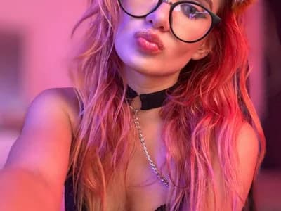 EmmyFoxxOfficial