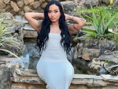 ItsBellaPorch
