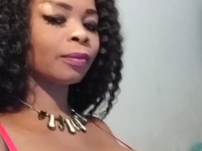 bustylaura4u