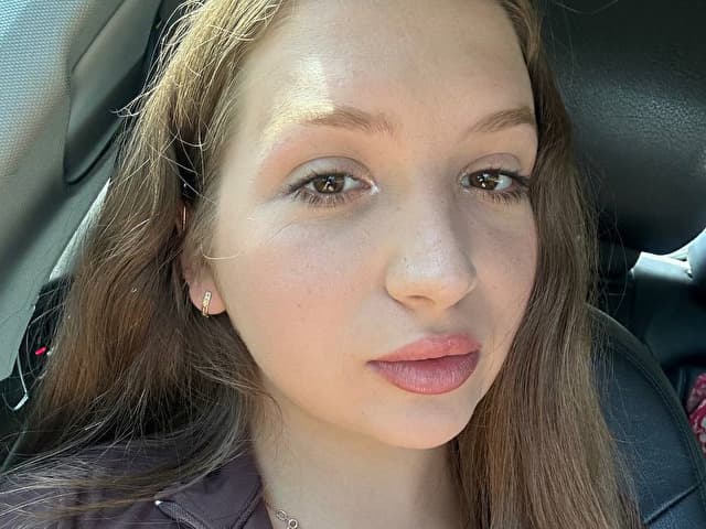 Olivia777